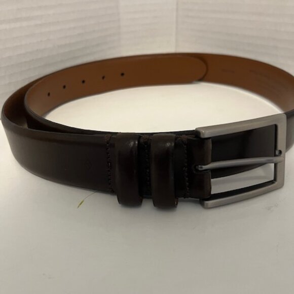 Joseph Abboud Italian handcrafted leather belt. - Picture 2 of 4